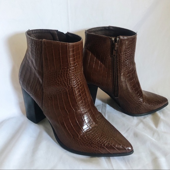 le chateau Shoes - SOLD Le Chateau Patent Leather Ankle Boots